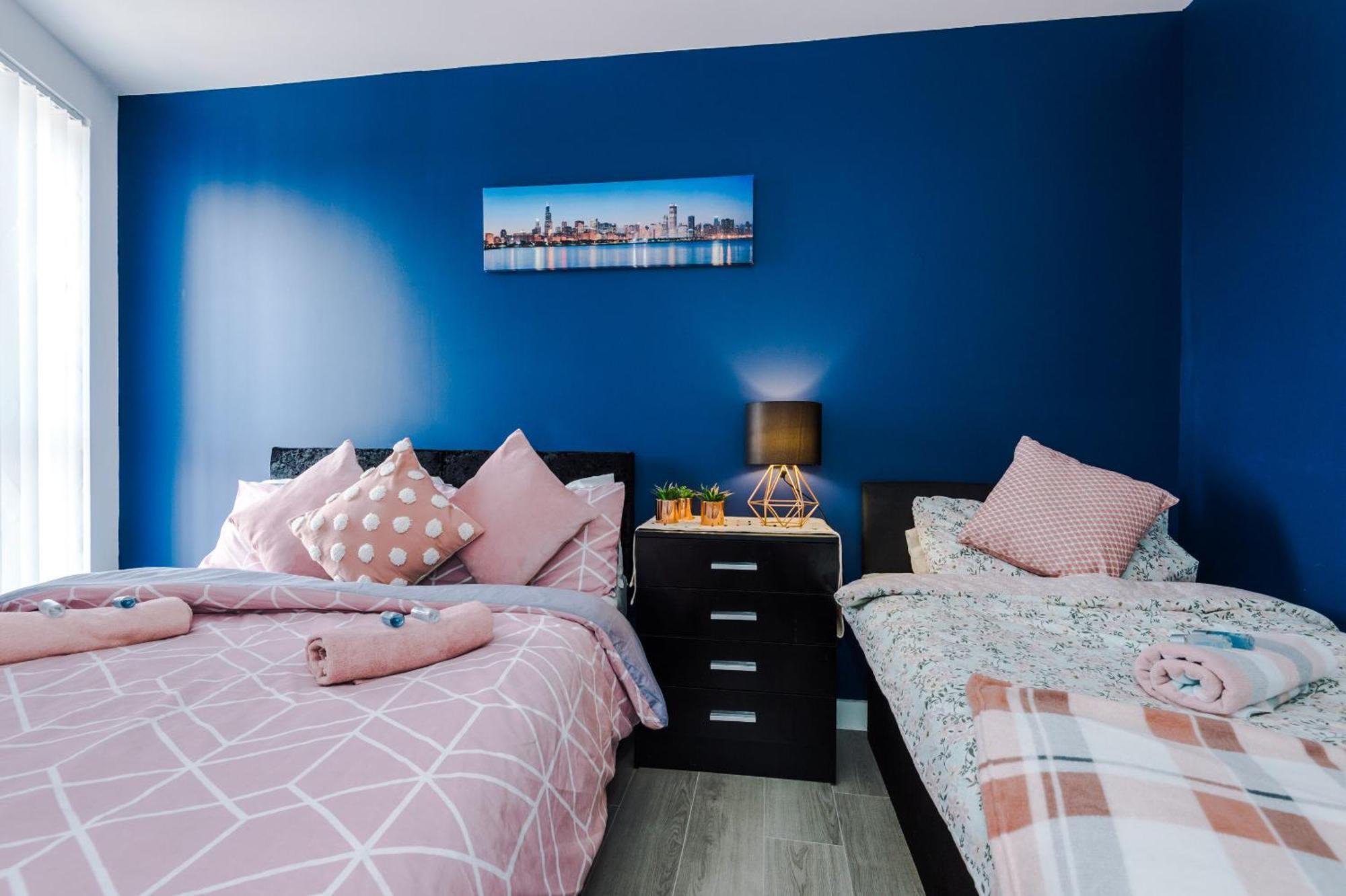 Апартаменти Opp Liverpool - Perfect For Contractors And Travellers, Big Savings Booking 4 Nights Or More! Номер фото