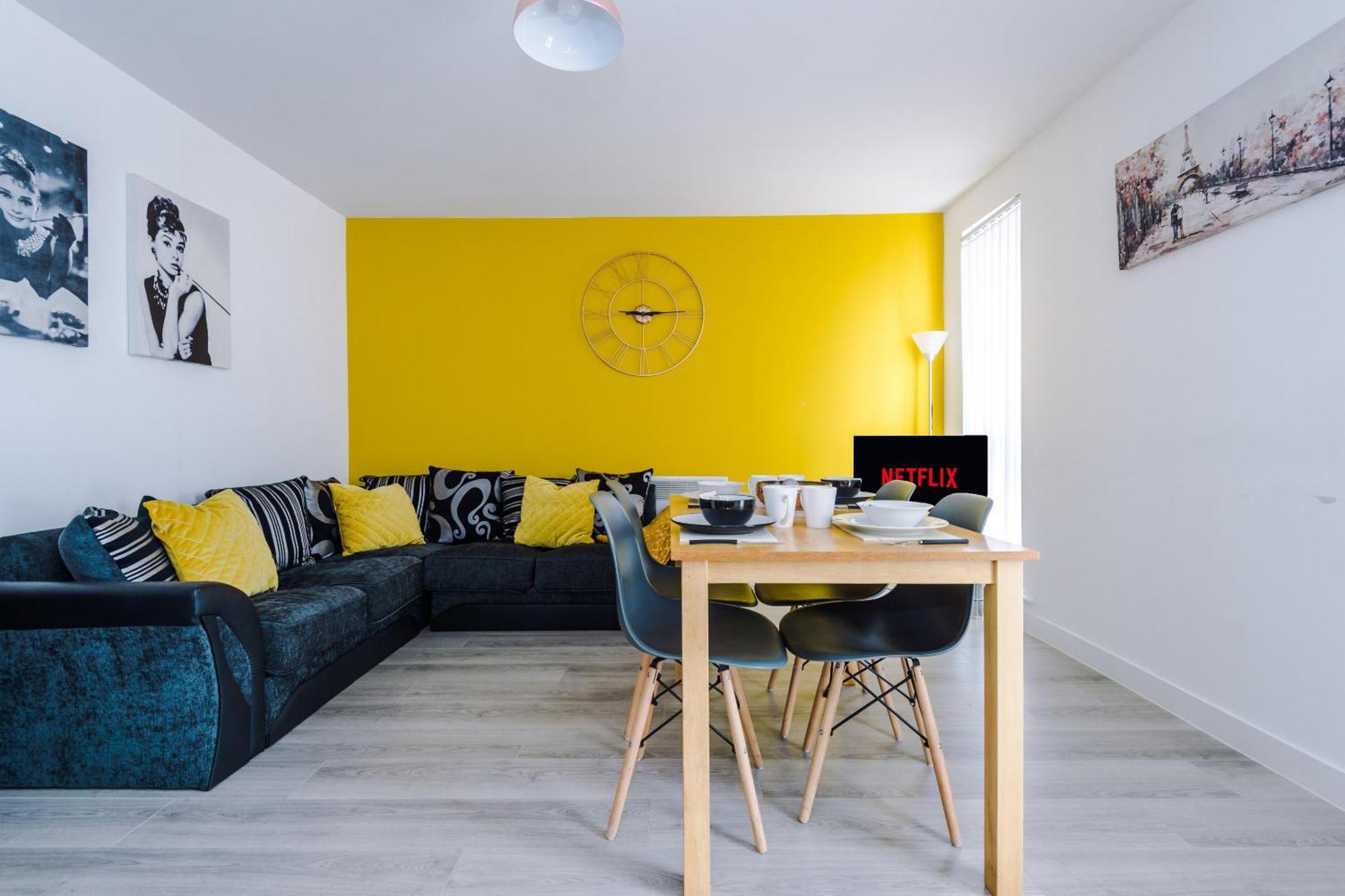 Апартаменти Opp Liverpool - Perfect For Contractors And Travellers, Big Savings Booking 4 Nights Or More! Номер фото